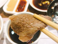 頂級雪花肥牛-好彩海鲜火锅饭店(银河百老汇店)