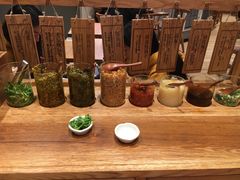 自助调料区-小满手工粉(上海月星环球港店)