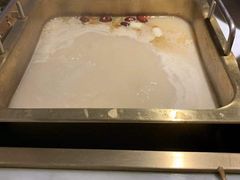 -尚尚仙·酸汤猪手·猪肚鸡火锅(华联万柳购物中心店)