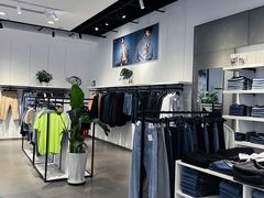 -首创奥特莱斯(西安店)