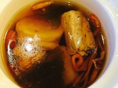 -东方红海鲜百汇(国际大厦店)