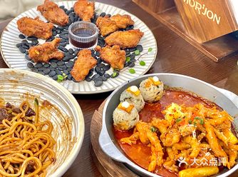 哇！在南京吃到的漂亮饭～！