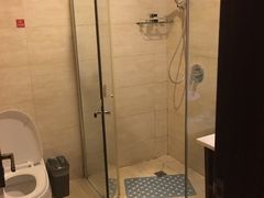 -屋顶顶城市·江景酒店-客房部