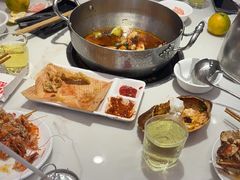 -七欣天香辣蟹火锅(闵行浦江欢乐颂店)