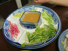 豌豆杂酱面-四季小馆·地道北京小吃(广百店)