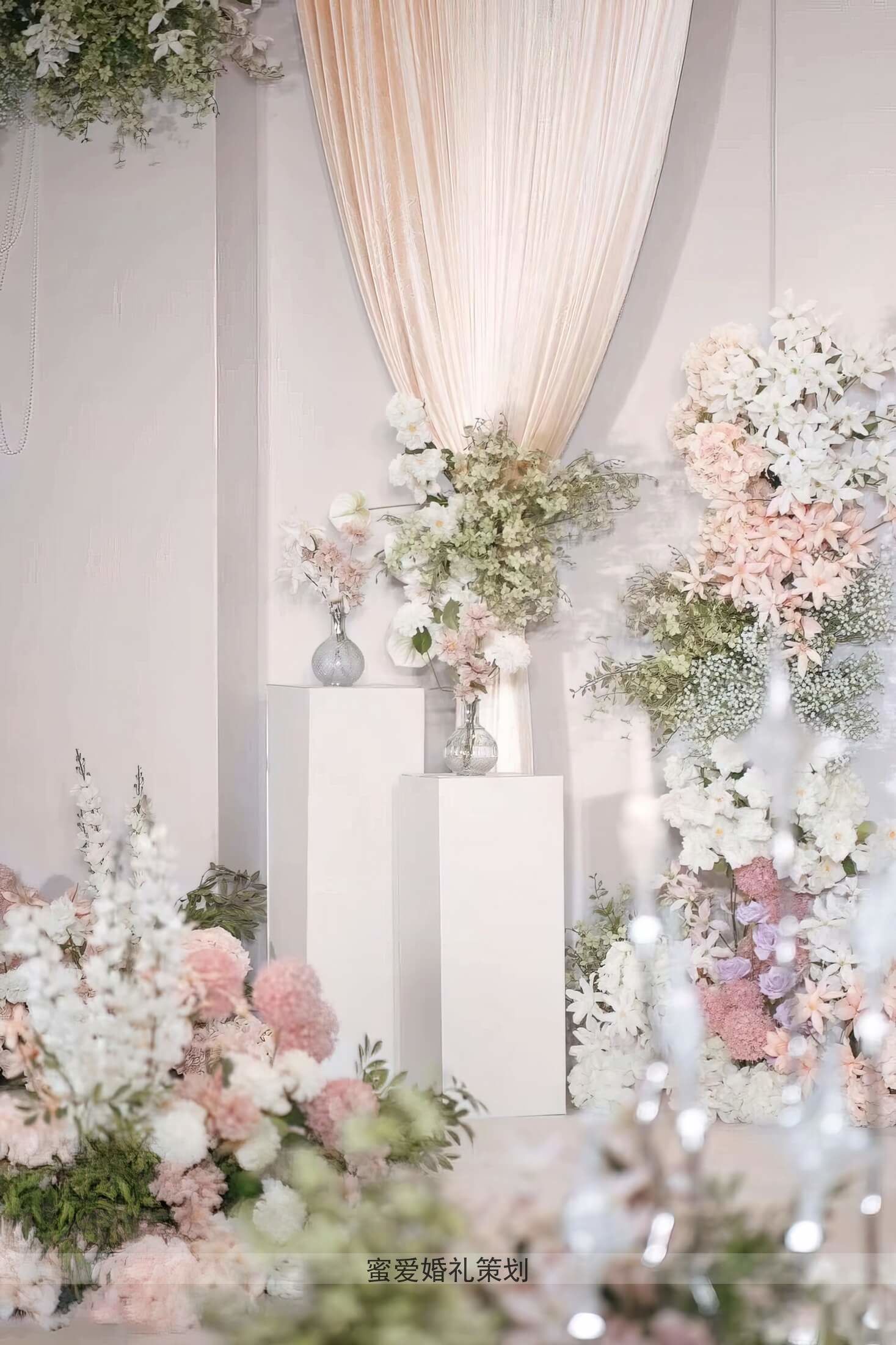 浪漫白色婚礼现场