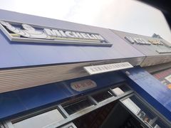 -24小时汽车搭电补胎(五方桥店)