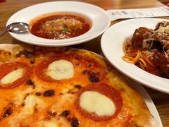 -城市大道红炉披萨烘焙坊