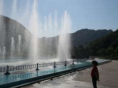 -百里峡七彩艺术小镇