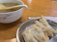 -黄阿姨锅贴大王(万航渡路店)