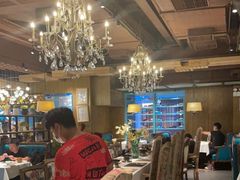 -领鲜活海鲜榴莲自助火锅(东门店)