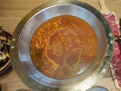 -野山舂·贵州现舂酸汤牛肉(东山店)
