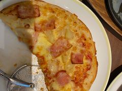 培根鸡肉双拼披萨-萨莉亚意式餐厅(杭州滨江天街店)