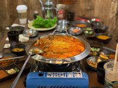 部队火锅-香猪坊韩国烤肉专属门店(魏公村店)
