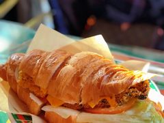 芝士鸡扒牛角包-太哼冰室·茶餐厅(中大店)