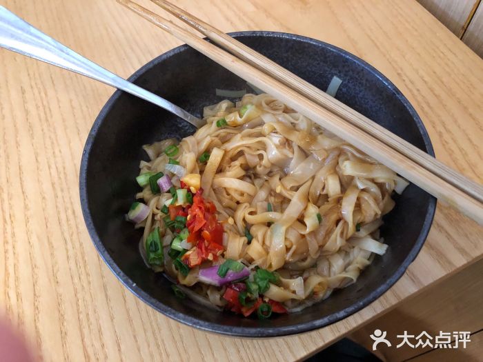 三两粉(深圳壹方城店)猪油拌粉图片