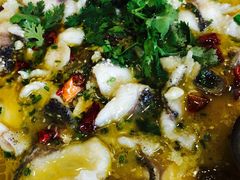 -魏铭鱼头捞饭(晋阳路店)