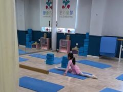 -艺彩童馨舞蹈培训学校(西湖道校区)