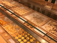 面包甜点陈列柜-泸溪河桃酥(欧尚店)