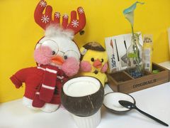 -志龙皇冠吃货椰子铺
