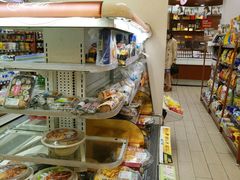 -全家便利店(愚园店)