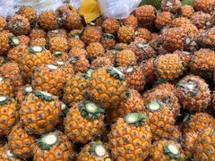 香水菠萝-新鸿港水果市场
