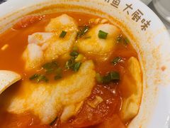 -渝是乎酸菜鱼·川渝小炒(新世界百货望京店)