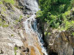 -大平台龙居瀑布旅游区