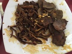 -溢心园香河肉饼总店