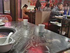 大堂-热火朝天鲜切牛肉火锅(南强街巷店)