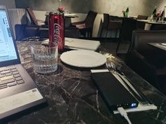 -LESCEDARS Brasserie Bistro香柏树
