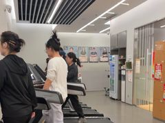 -乐刻健身(龙湖杭州紫荆天街精品店)