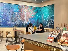 -星巴克臻选(上海合生汇1F店)