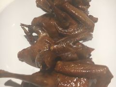 脆皮乳鸽-唐宫海鲜舫