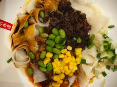 -顺溜·手工刀削面·黑金店(铜锣湾店)