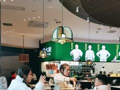 -费大厨辣椒炒肉(黄兴中心广场店)