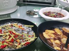 -刘胖子家常菜·蹄花焖藕(兴业店)