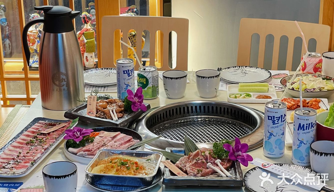 日式酒屋氛围感的烤肉店🥓