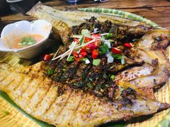 香茅草烤鲈鱼-云上千禾(水上店)