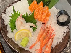 -牛YO寿喜烧·铁板烧和牛火锅自助(市府恒隆店)