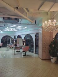 -BULB STUDIO 巴柏明星发型工作室