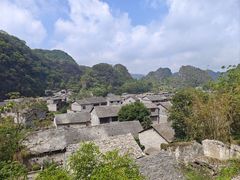 -高荡千年布依古寨旅游景区