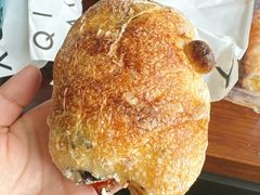 -沁屋面包店(人民东路店)