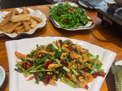 -梁姐啤酒鱼(兴坪古镇店)
