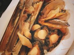 -鲜入围煮花胶鸡海鲜火锅