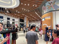 -lululemon(比斯特购物村店)