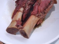 金牌酱棒骨-上关雪東北菜(中房金谊店)