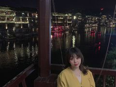 -临江餐馆二楼美食部落
