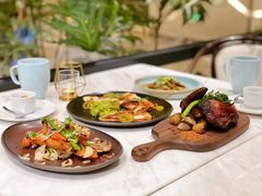 -théATRE茶聚场·餐厅(环球金融中心店)