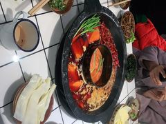 -扎起市井老火锅(乐山总店)